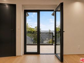 8721 W Sunset Plaza Terrace, West Hollywood CA 90069