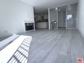 11645 Montana Avenue 323, Los Angeles CA 90049