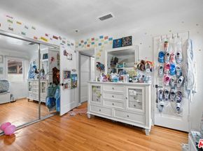 9232 S 8th Avenue, Inglewood CA 90305