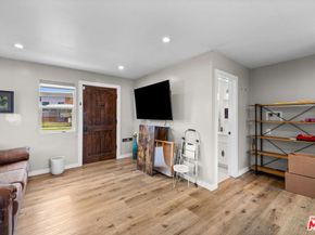 9232 S 8th Avenue, Inglewood CA 90305