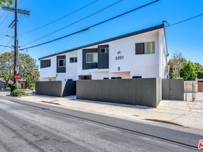 2001 Penmar Avenue, Venice CA 90291