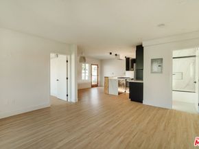 4015 Grand View Boulevard, Culver City CA 90066