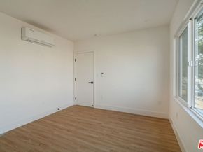 4015 Grand View Boulevard, Culver City CA 90066