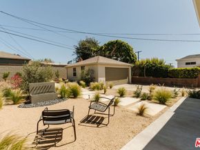 5910 S Kings Road, Los Angeles CA 90056