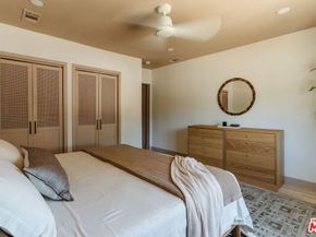 5910 S Kings Road, Los Angeles CA 90056