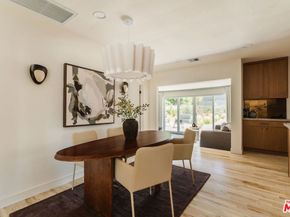 5910 S Kings Road, Los Angeles CA 90056