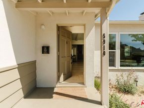 5910 S Kings Road, Los Angeles CA 90056
