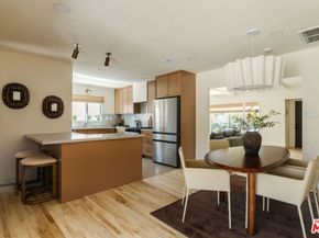 5910 S Kings Road, Los Angeles CA 90056