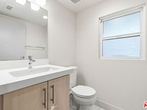 2111 N Cahuenga Boulevard 11, Los Angeles CA 90068