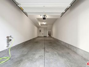 2111 N Cahuenga Boulevard 11, Los Angeles CA 90068