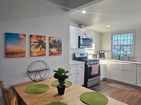 1820 W 22nd Street, Los Angeles CA 90018