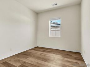 1949 Estancia Pl, Escondido CA 92029