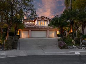 516 Camino Bailen, Escondido CA 92029