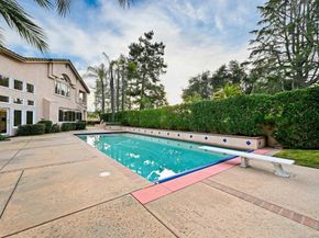 516 Camino Bailen, Escondido CA 92029