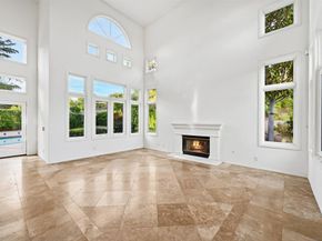 516 Camino Bailen, Escondido CA 92029