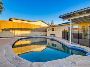 11038 Larkridge St, Santee CA 92071