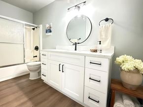 6878 Navajo Rd 104, San Diego CA 92119