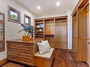 8080 La Jolla Scenic Dr N, La Jolla CA 92037
