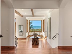 8080 La Jolla Scenic Dr N, La Jolla CA 92037
