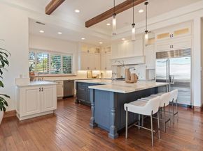 8080 La Jolla Scenic Dr N, La Jolla CA 92037