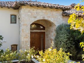 8080 La Jolla Scenic Dr N, La Jolla CA 92037