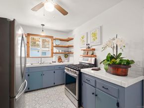 701 Valley Ave, Solana Beach CA 92075