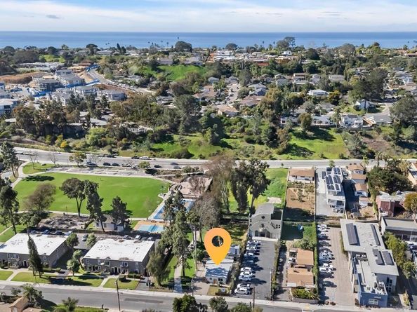 701 Valley Ave, Solana Beach CA 92075