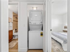 1030 Robinson Ave 111, San Diego CA 92103