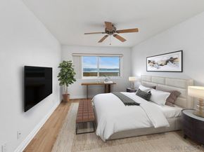 4013 Crown Point Dr 2, San Diego CA 92109