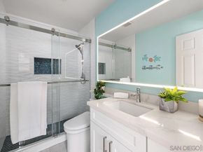 3690 Ruette De Ville, San Diego CA 92130