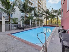 300 W Beech St 1905, San Diego CA 92101