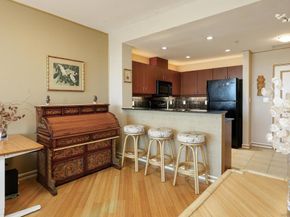 300 W Beech St 1905, San Diego CA 92101
