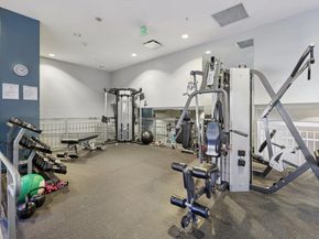 300 W Beech St 1905, San Diego CA 92101