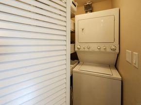 300 W Beech St 1905, San Diego CA 92101
