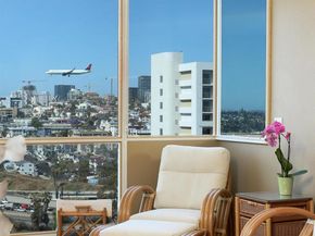 300 W Beech St 1905, San Diego CA 92101