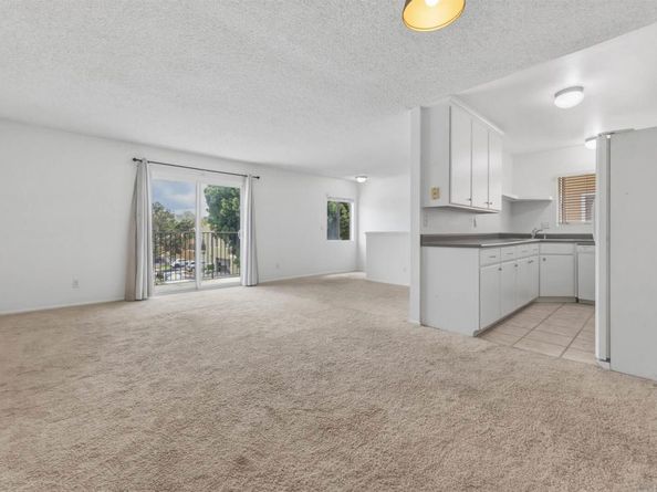 10406 Caminito Rimini, San Diego CA 92129
