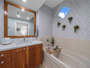 700 W Harbor Drive TH5, San Diego CA 92101