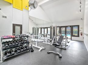 15293 Maturin Dr 91, San Diego CA 92127