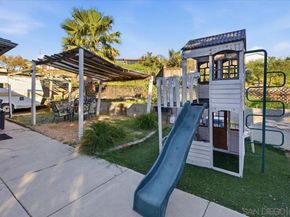 5549 Dream St, San Diego CA 92114