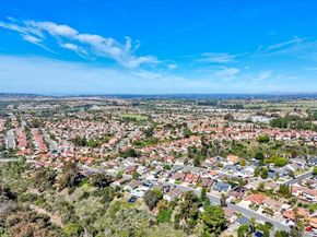 13323 Thunderhead St, San Diego CA 92129