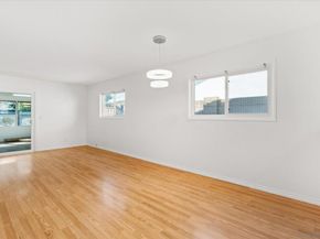 11518 205th St, Lakewood CA 90715