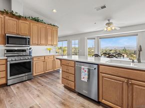 1033 Via Contenta, Escondido CA 92029