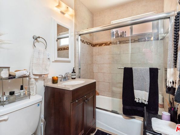 13013 Venice Boulevard, Los Angeles CA 90066