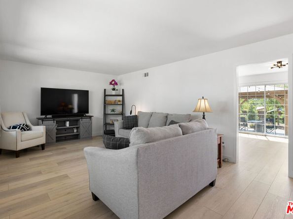 10124 Jimenez Street, Lakeview Terrace CA 91342