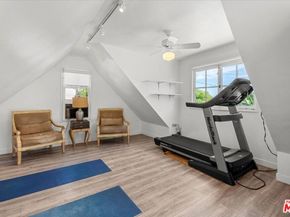14440 Valley Vista Boulevard, Sherman Oaks CA 91423