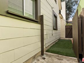 1921 6th Street, Santa Monica CA 90405