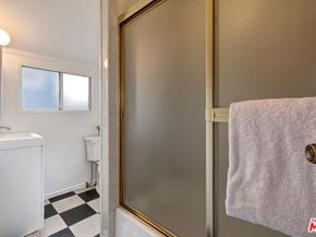 1921 6th Street, Santa Monica CA 90405