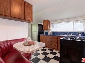 1921 6th Street, Santa Monica CA 90405