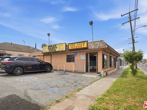1025 W 101st Street, Los Angeles CA 90044