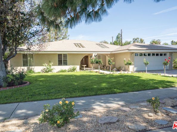 18631 Superior Street, Northridge CA 91324